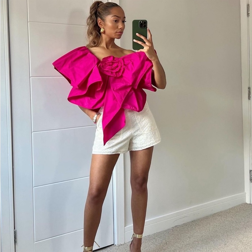 Zara raised rose ruffled asymmetric voluminous top - Picture 5 of 16